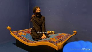 小妹妹騷姐姐全程露臉大秀直播，跟狼友互動撩騷，伸著舌頭要舔狼友大雞巴，揉奶玩逼道具抽插讓姐姐吃奶子